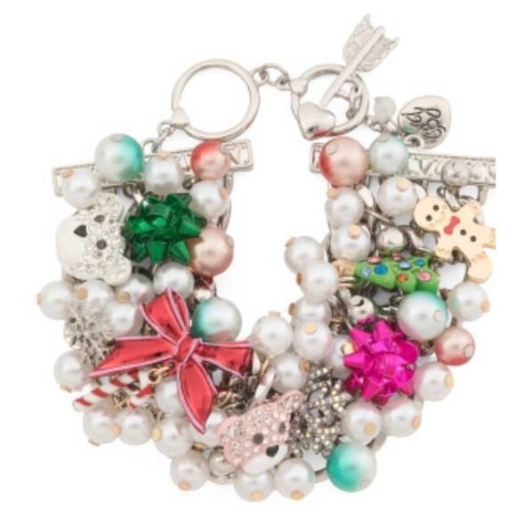 Betsey Johnson Jewelry - Betsey Johnson Christmas Baubles Bracelet Bows Beads Bears Snowflake